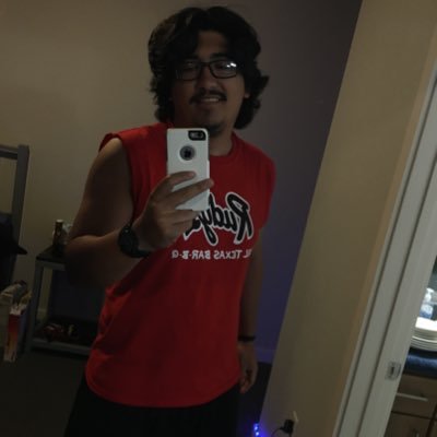 Nickaparicio99_'s profile picture. Jujitsu and Firefighting