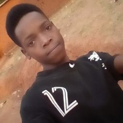 BaiaoNdungulo2's profile picture. Se o mundo é uma dimensão espiritual então não sei porque me teletransporto😅✌️