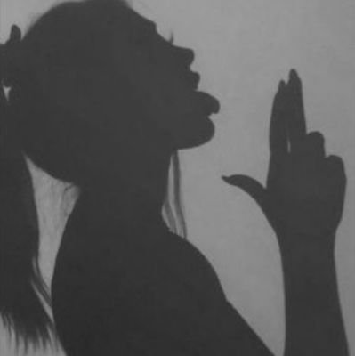 qnotes_rxndxm's profile picture. 𝒏𝒐𝒓𝒎𝒂𝒍 𝒂 𝒍𝒊𝒆