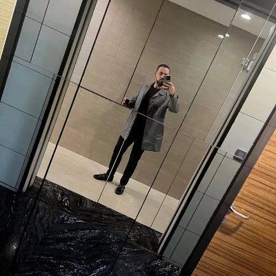 shullarahed's profile picture. 