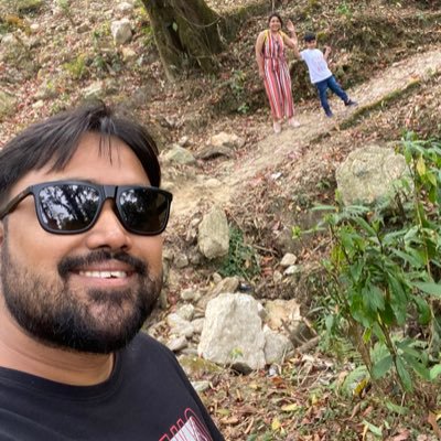 SimantBuzz's profile picture. Assiduous. Positive in the deepest gloom. Taking the road less travelled. Professionally automobile. Personally self driven.