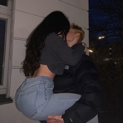 yourfavtoyboy's profile picture. I'm all yours 😉