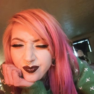 Lady_Sawyer666's profile picture. 🔞NSFW Cam Lady on @myfreecams and Drink Slinger at two bars! Lover of Music, Lover of Sports, Nerdy Giggle Box, let's be friends! DM for business email.