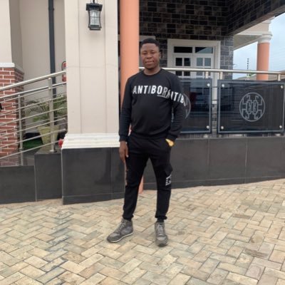 OkorokelvinChi2's profile picture. Cool and simple living