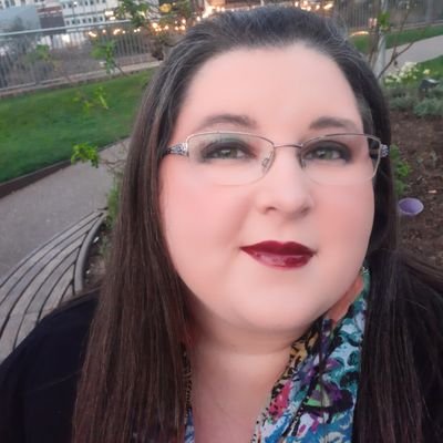 I write smutty romances featuring plus size MCs.
Set in London and the East of England.