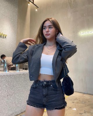 matsuikru_'s profile picture. Hakuna Matata / Peace
Instagram: matsuikru_