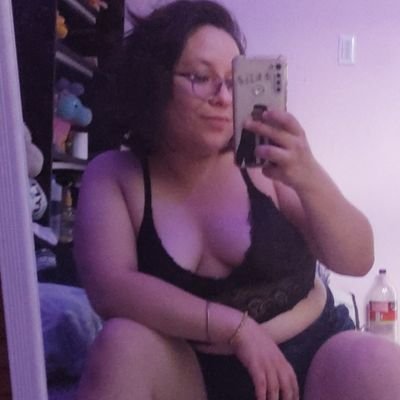 BethSg3's profile picture. - tengo un serio problema con los pixeles pero me encanta ✨ -Rolplayer chill, de esas que te dan contenido para 6 años. pero chill todo. Mexicana