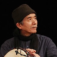 土取利行 Toshi Tsuchitori(故・桃山晴衣+立光学舎) (@drumythm) 's Twitter Profile Photo 土取利行 Toshi Tsuchitori(故・桃山晴衣+立光学舎) (@drumythm) 's Twitter Profile Photo