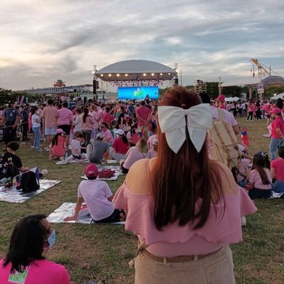 PolaroidJas's profile picture. Pretty good at making bad decisions. ✌️