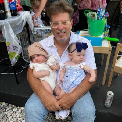 encio6264's profile picture. Christian Conservative back here thanks Elon! pissing off Communist Liberals