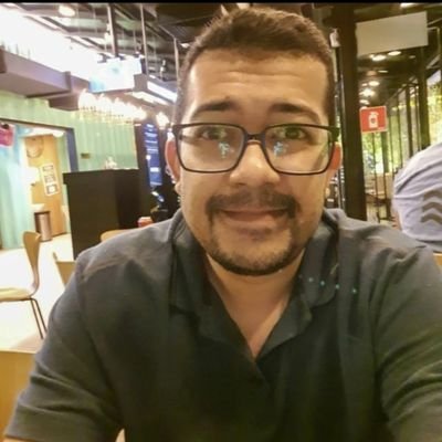 Contador, Brasileiro, e atento ao que acontece ao meu redor.