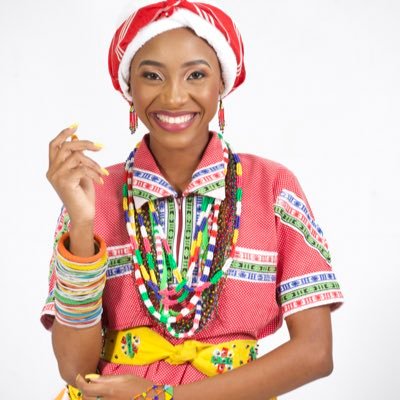 SONA 2020/ BRICS SUMMIT 2023 / G20 BRAZIL 2024 Praise Poet 🇿🇦🇧🇷 BA(Media Studies).📚Author. @brandsouthafrica Ambassador 🇿🇦 ntombhiyamutsonga@gmail.com