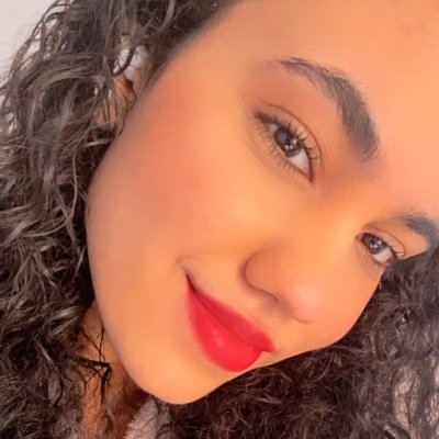 Lais_mbernardes's profile picture. 