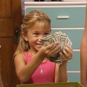 chittaponmlee's profile picture. ⓘ This user wants to run away from reality.