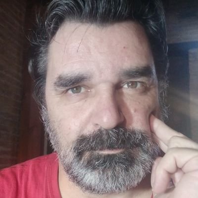 Creative director at Soy Edu. University teacher PhD, Advertising book author and blogger, Facebooker, Twitterer, madhatter and many more...
