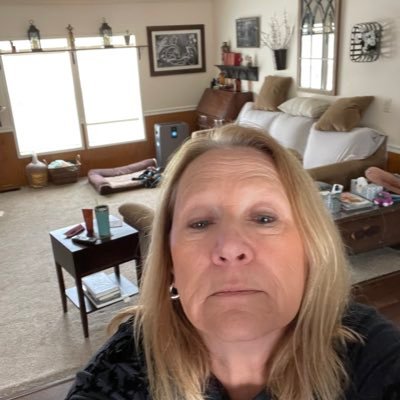 Susan32051093's profile picture. Happily retired