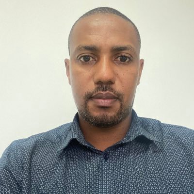 Zaliwa83's profile picture. Smart