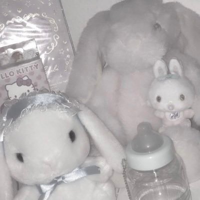 cannnndiaples's profile picture. 18 | 𝓼𝓱𝓮/𝓱𝓮𝓻 | 𝓜𝓓𝓝𝓘 | 𝓼𝓱𝓲𝓽 𝓹𝓸𝓼𝓽𝓲𝓷𝓰 | ♡ 𝔂𝓸𝓾𝓻 𝓵𝓲𝓽𝓽𝓵𝓮 𝓫𝓾𝓷𝓷𝔂 ♡