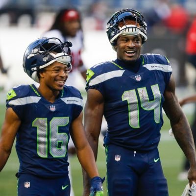 Massive Seahawks fan. Follow and I’ll follow back!! All 12’s are welcome please help grow the page. I love discussing all things Seahawks/NFL #GoHawks #Seahawks