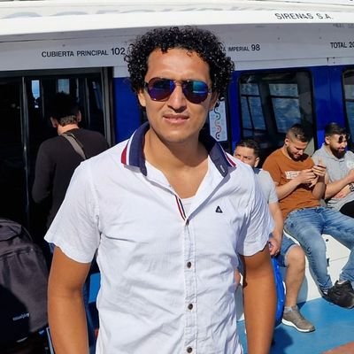 Emprendedor de Sueños, Serigrafista, Actor de Teatro y Estudiante de Psicologia.