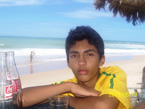 SOU DE FORTALEZA-CE TENHO 16 ANOS NASCIR NO DIA 08 DE DEZEMBRO DE 1994 E SOU APAIXONADO TORCEDOR DO CEARA
