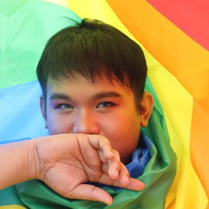 topsyholic's profile picture. Having the best time of my life. 
IG: @topsyholic