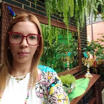 Economista!
Aprender cada día es mi filosofía, agradecida por cada persona y cada experiencia que me ha enseñado algo, a vivir!
