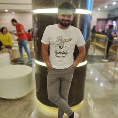 sonianuj's profile picture. Software Engineer