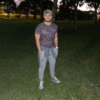 Fernand43466900's profile picture. Nunca es tarde para emprender un nuevo viaje ✈️