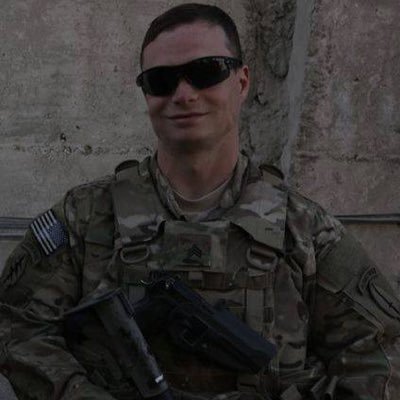 U.S. Army veteran and a huge New York sports fan just living my best life! My teams are Giants, Yankees, Knicks, Rangers, and FC Bayern Munich!
