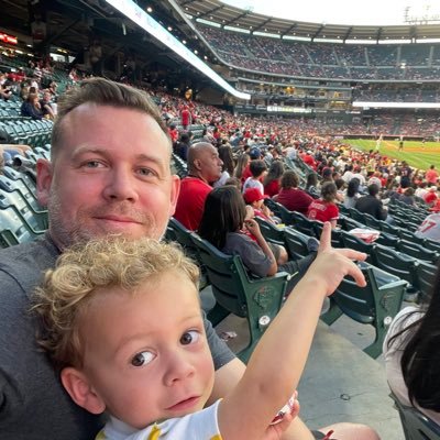 Proud Dad, good vibes card collector, knower of sports, appeaser to the Baseball Gods. Take human bias out of the strike zone!