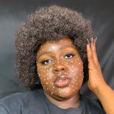 Makeup artist/Content creator