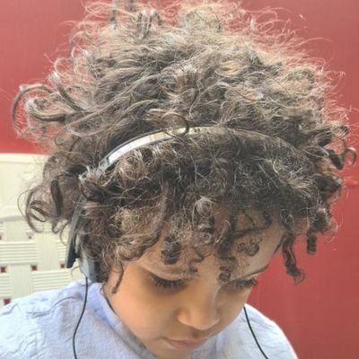 rhizo_A's profile picture. No shadow can block the light 🙏
Manchester & Simba  Zanzibar 🇹🇿