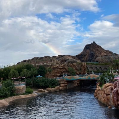 ryusan8888y's profile picture. #ドラコミュ受講中🐉💕 潜在意識、AC、インナーチャイルド、カラーセラピーなど心理学学んでました✨ひっそりスピリチュアルを遂行しています🤫