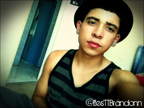 illesttBrandonn's profile picture. 关注必回，美好生活一起分享