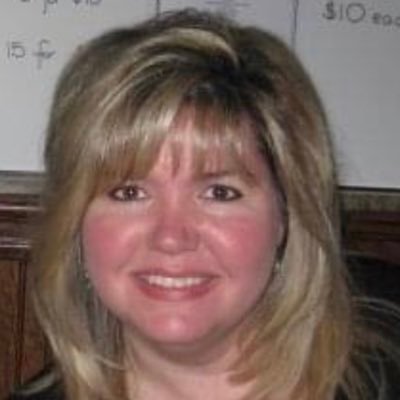 DombalJanet's profile picture. 