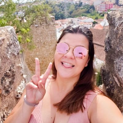 elianaalvs's profile picture. insta: @eielianaalves