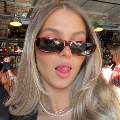 honorwildblood's profile picture. 🦁