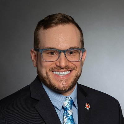 I'm Andy, and I work as the University Chaplain @srlatrit. Aspiring #nonprofit/#education #professor/#administrator!