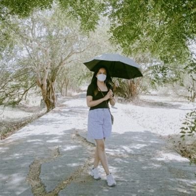 nicssandra's profile picture. au millieu 
   ☕   
acta non verba