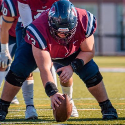 Dexter Southfield Student-Athlete | CO’23 | 6’1 | 290lbs | O-Line/D-Line | 3.75 GPA | HUDL: https://t.co/WZZZharCH8 |