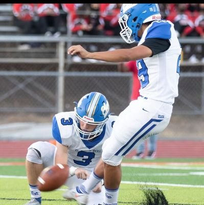 Kicker🏈 6'2 203 lbs class of 2023 4.5⭐️CSK 
GPA: 3.2
Senior Season highlights https://t.co/JkLuewCG3B
Instagram: asa.johnson04