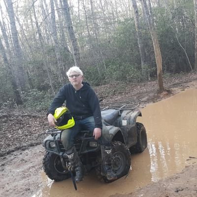 Derpydog100's profile picture. 