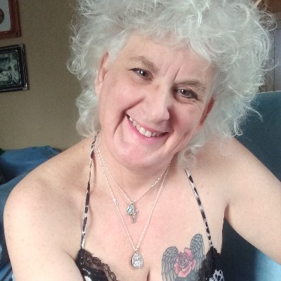 i am minnesota born and raised. i am an adventurer and a free spirit with a bit of a wild side. i love to travel, explore new places and meet new people. i