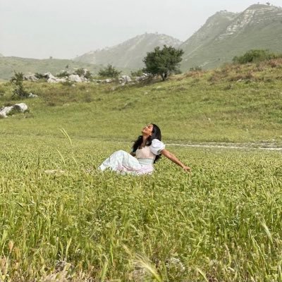 Jn_ho8's profile picture. ابنة السماء وحفيده القمر نجمة تسبح ب الفضاء إن شئ زينت ثوب الليالي ، وإن شئت أختفيت ! .