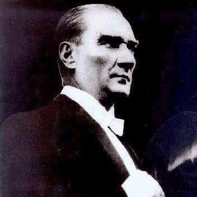 Dünyayı kıyametten kurtaracak olan adam.
#Beşiktaş #Atatürk #Türkiye