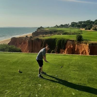 Marketer, Guinness drinker, average golfer.