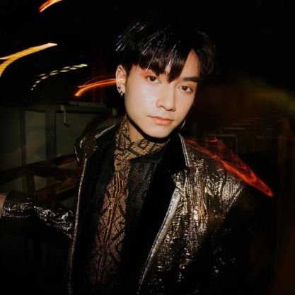 mybncrvlv's profile picture. RT👽 ·
~multi~