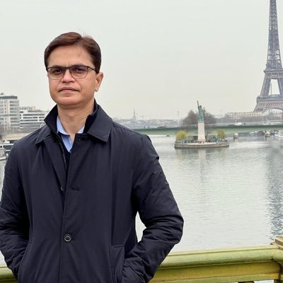 Dr NishaKant Ojha Profile