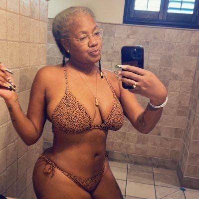Official SUGA GRANNIE twitter account
Grannie2thick.. @dontblametyler is the other account ran by me.